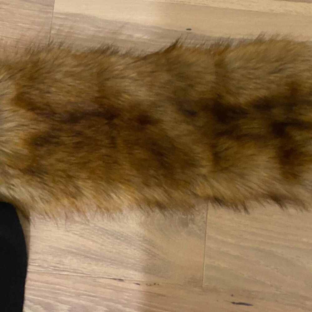 The Limited Black Scarf w Brown Faux Fur Detailing - Picture 3 of 4